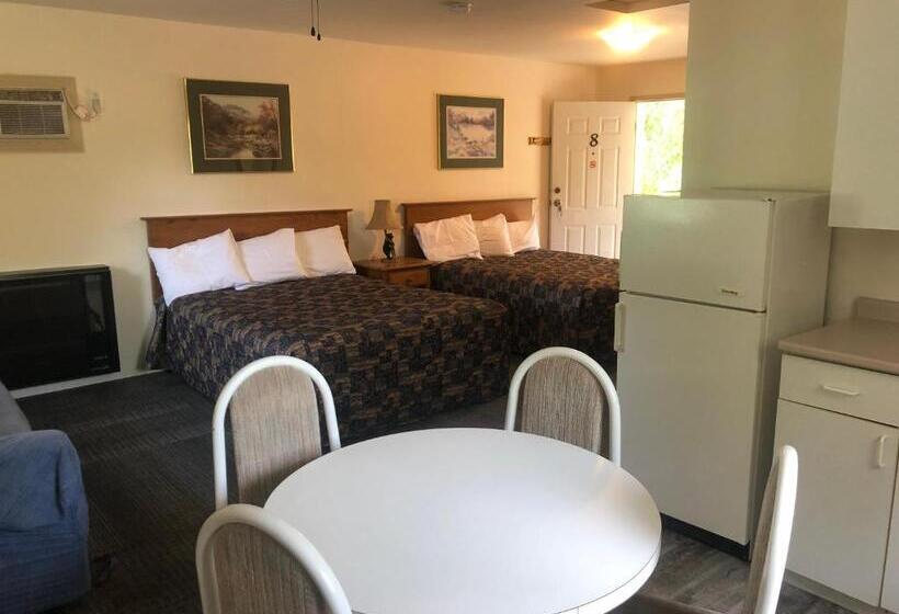 Hotel Clearwater Valley Resort