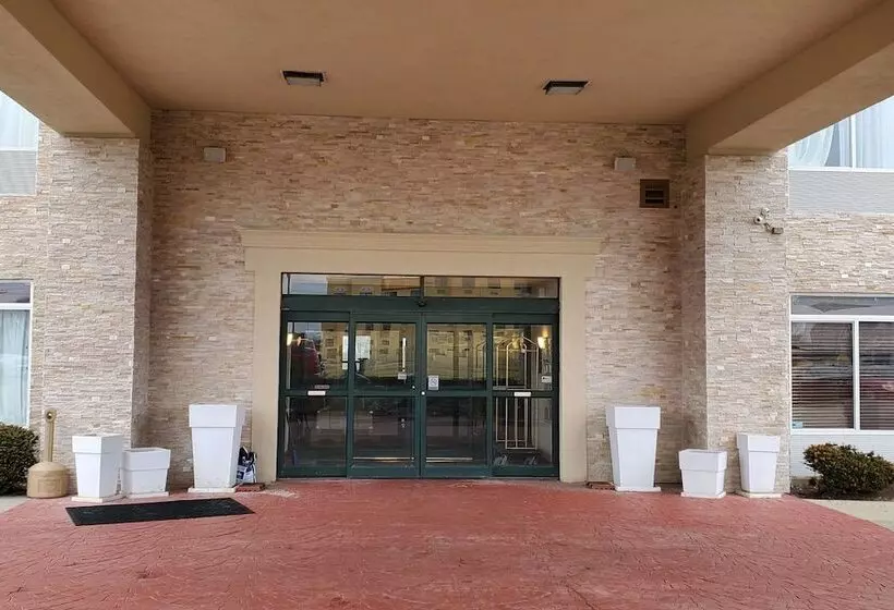 Отель Comfort Inn & Suites Decatur Forsyth