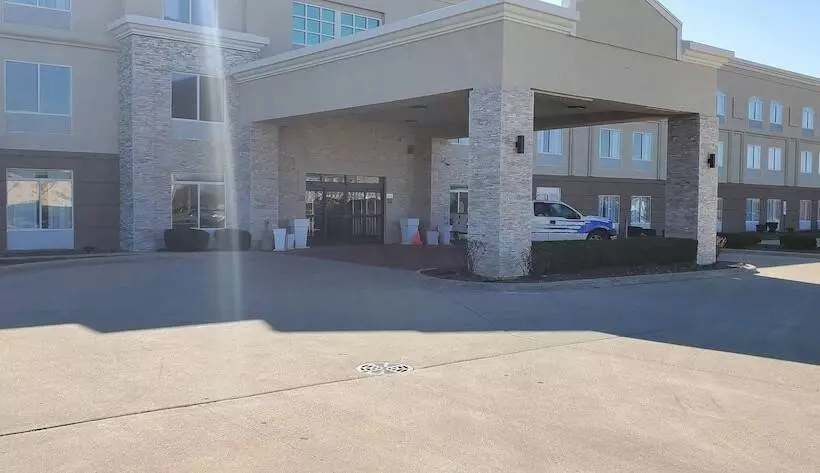 Отель Comfort Inn & Suites Decatur Forsyth