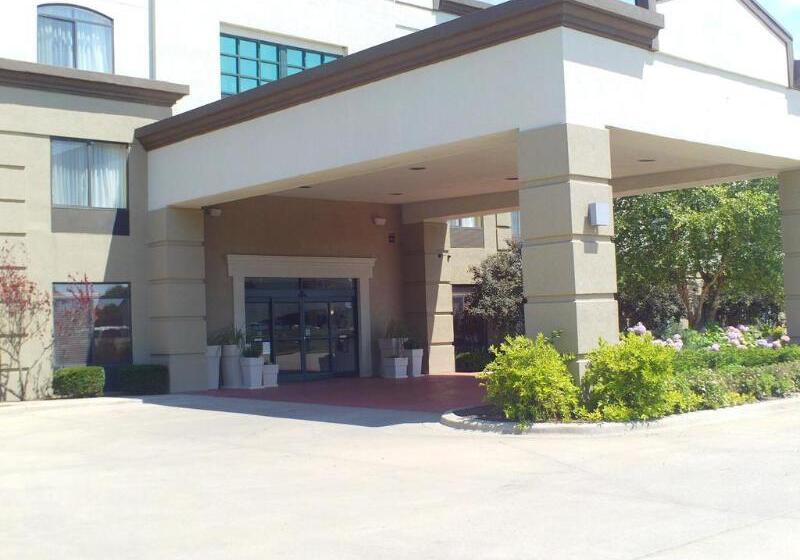 فندق Comfort Inn & Suites Decatur Forsyth