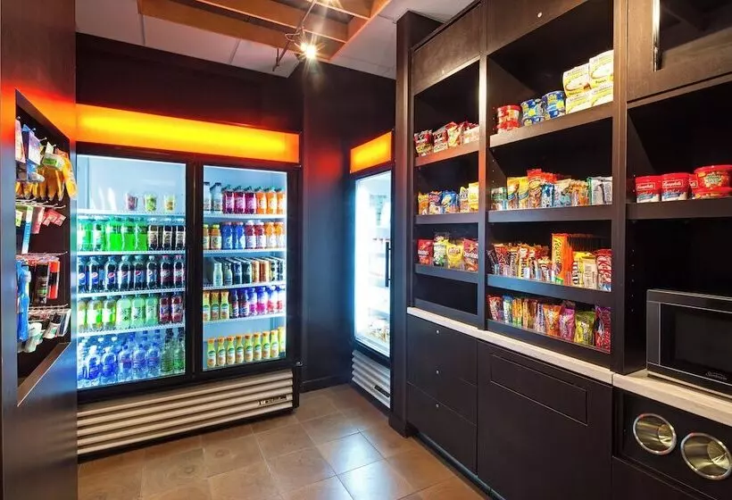 ホテル Courtyard By Marriott London