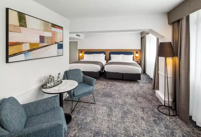 ホテル Crowne Plaza Manchester Airport, An Ihg