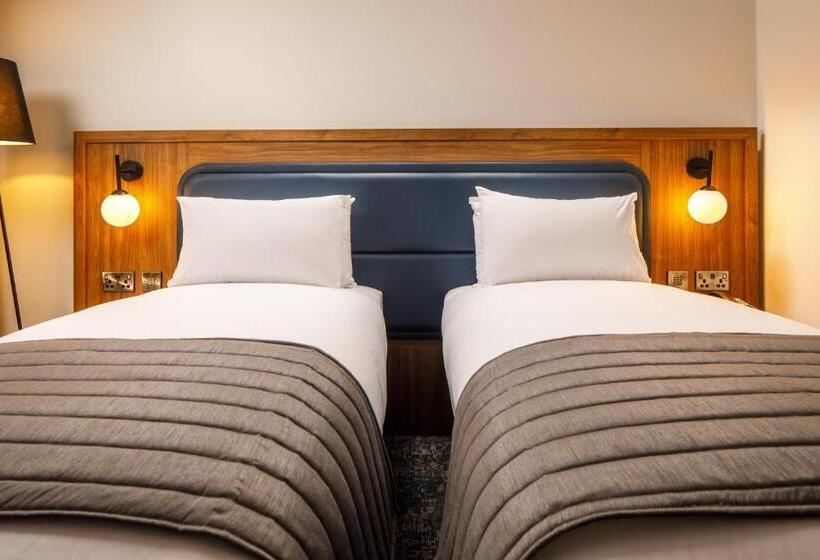 Отель Crowne Plaza Manchester Airport, An Ihg