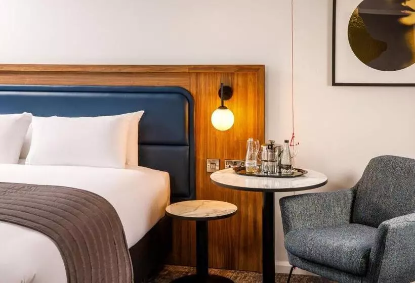 ホテル Crowne Plaza Manchester Airport, An Ihg