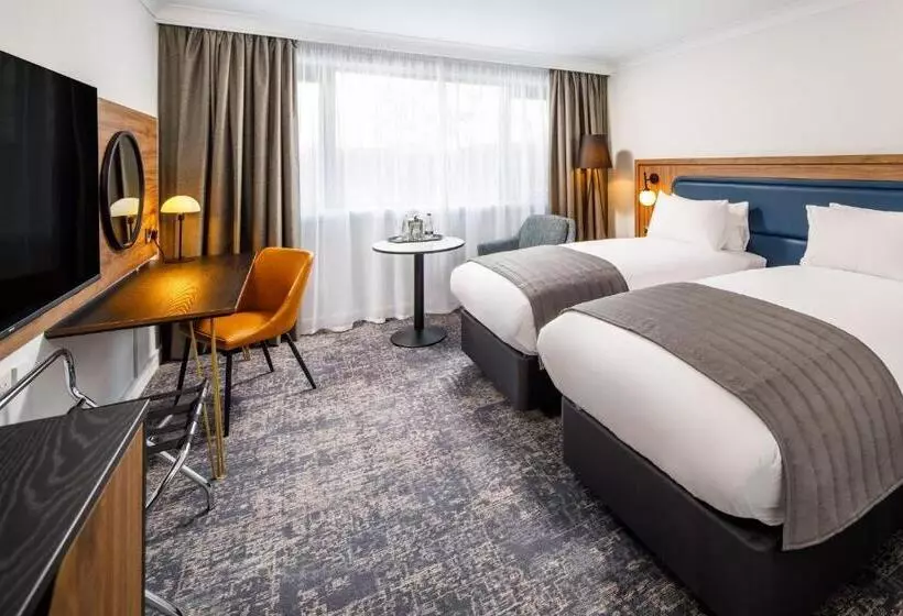 ホテル Crowne Plaza Manchester Airport, An Ihg