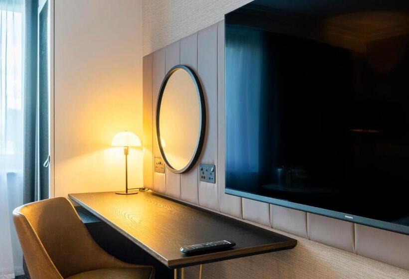 Отель Crowne Plaza Manchester Airport, An Ihg