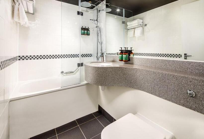 Отель Crowne Plaza Manchester Airport, An Ihg