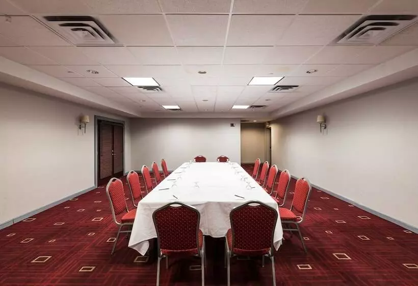 酒店 Crowne Plaza Newark Airport, An Ihg