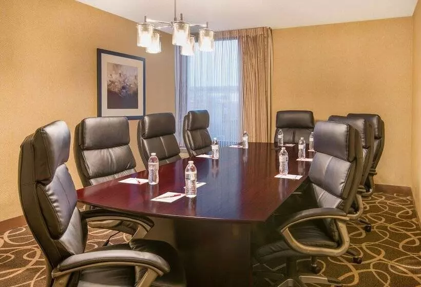 酒店 Crowne Plaza Newark Airport, An Ihg