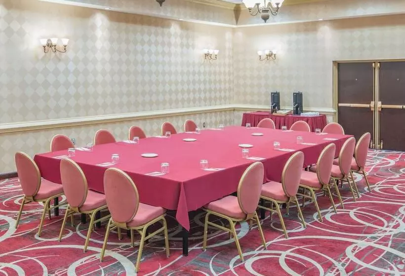 酒店 Crowne Plaza Newark Airport, An Ihg