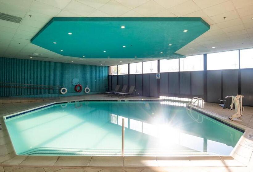 Otel Crowne Plaza Newark Airport, An Ihg