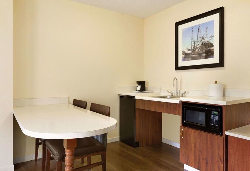 호텔 Hampton Inn & Suites Tarpon Springs