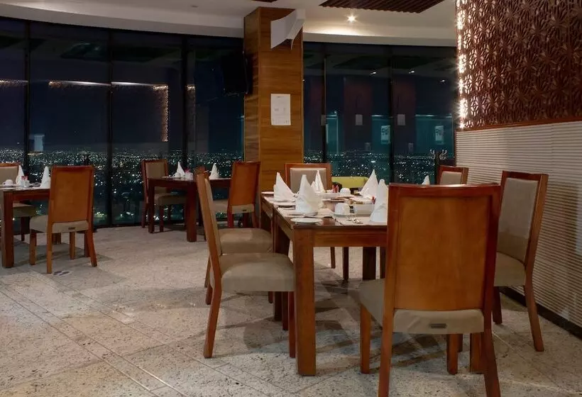 Отель Holiday Inn Queretaro Zona Diamante, An Ihg