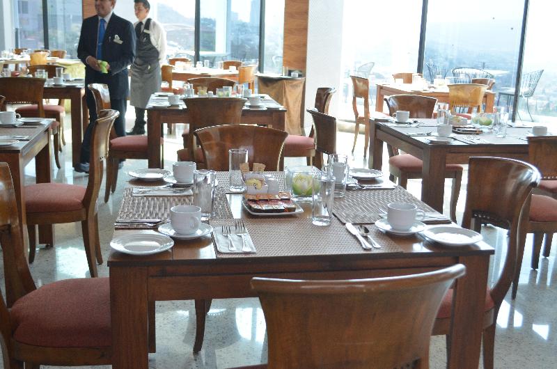 هتل Holiday Inn Queretaro Zona Diamante, An Ihg