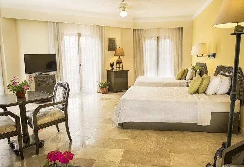 فندق Los Itzaes By 5th Av