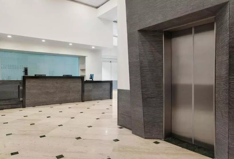 Otel Monterrey Macroplaza