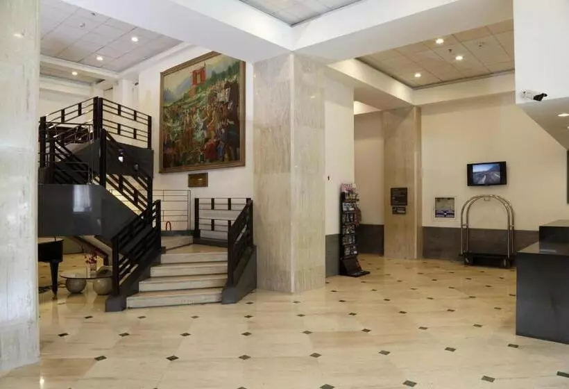 Otel Monterrey Macroplaza