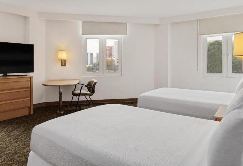 Hotel Monterrey Macroplaza