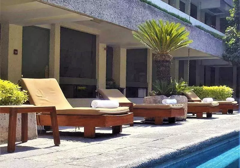 Nehotel Nueva Estancia