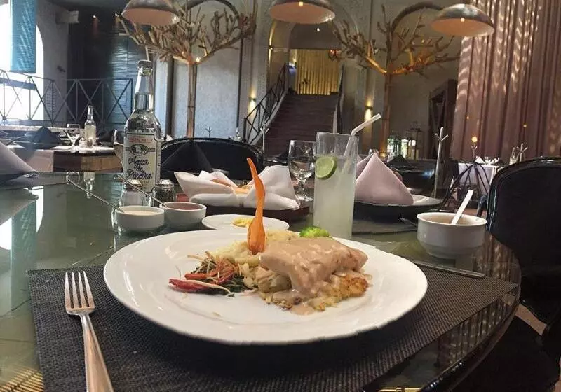 Nehotel Nueva Estancia