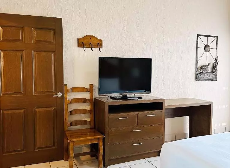 Hotel Sea Of Cortez Beach Club