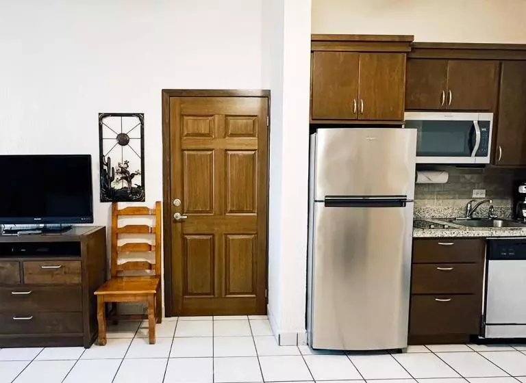 Hotel Sea Of Cortez Beach Club