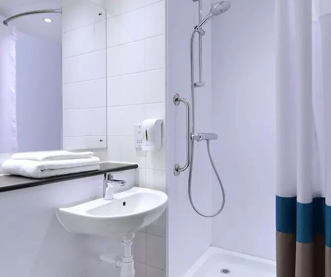 هتل Travelodge London Farringdon