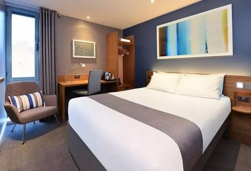 هتل Travelodge London Farringdon