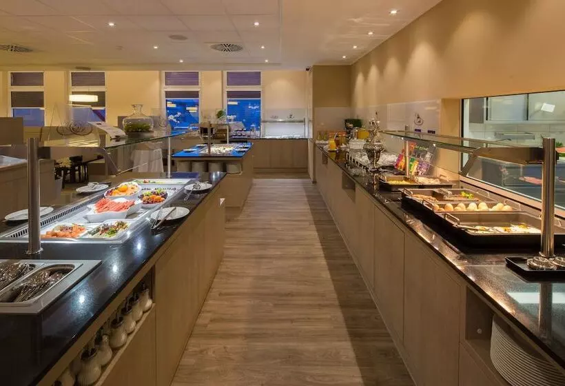 Maximilian Hotel & Apartments Weil Am Rhein / Basel