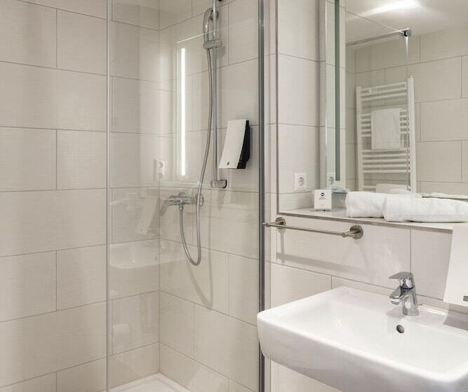 Maximilian Hotel & Apartments Weil Am Rhein / Basel