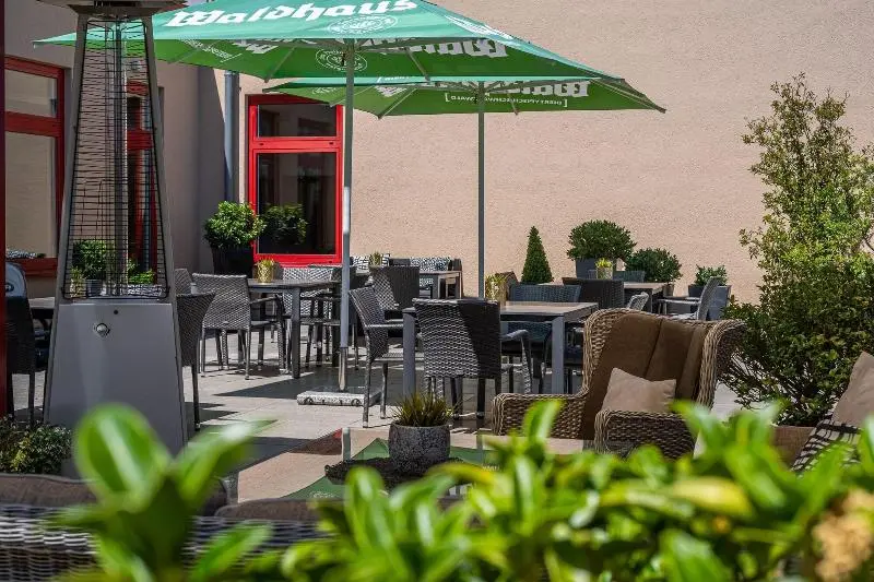 Maximilian Hotel & Apartments Weil Am Rhein / Basel