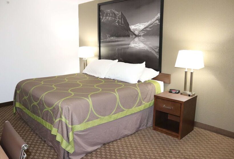 Мотель Super 8 By Wyndham Hinton