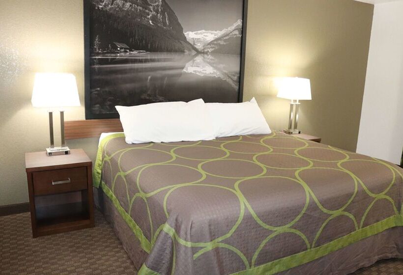 Мотель Super 8 By Wyndham Hinton