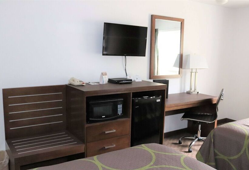 Мотель Super 8 By Wyndham Hinton