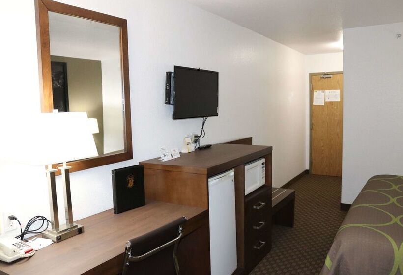 Мотель Super 8 By Wyndham Hinton