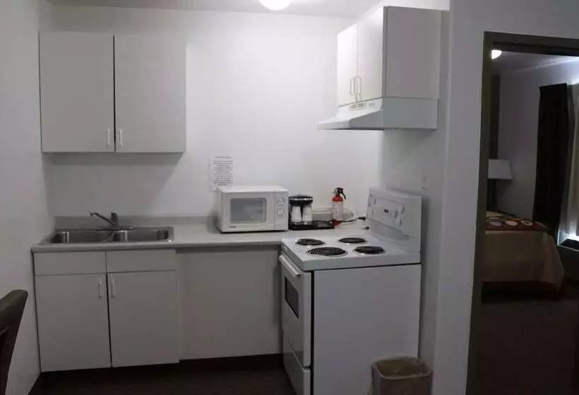 모텔 Super 8 By Wyndham Hinton