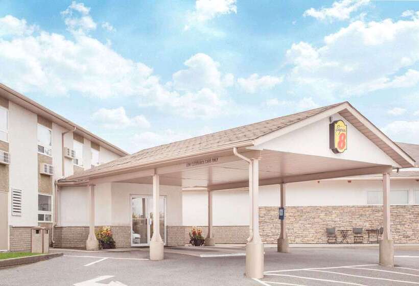 مُتل Super 8 By Wyndham Kenora