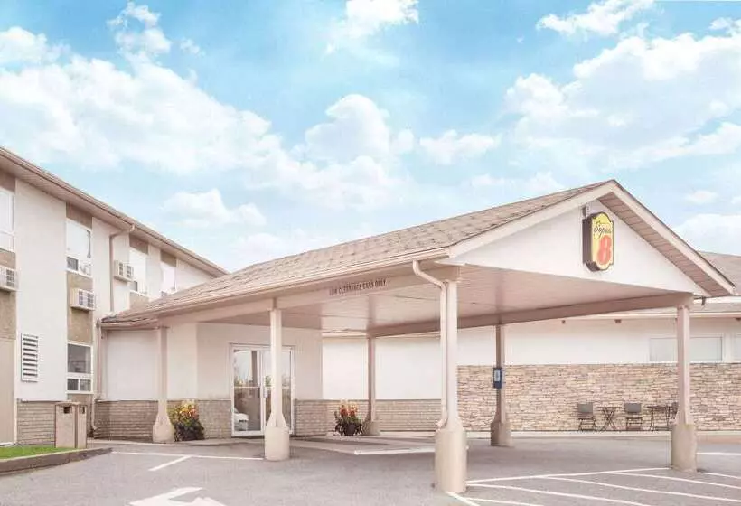 מוטל Super 8 By Wyndham Kenora