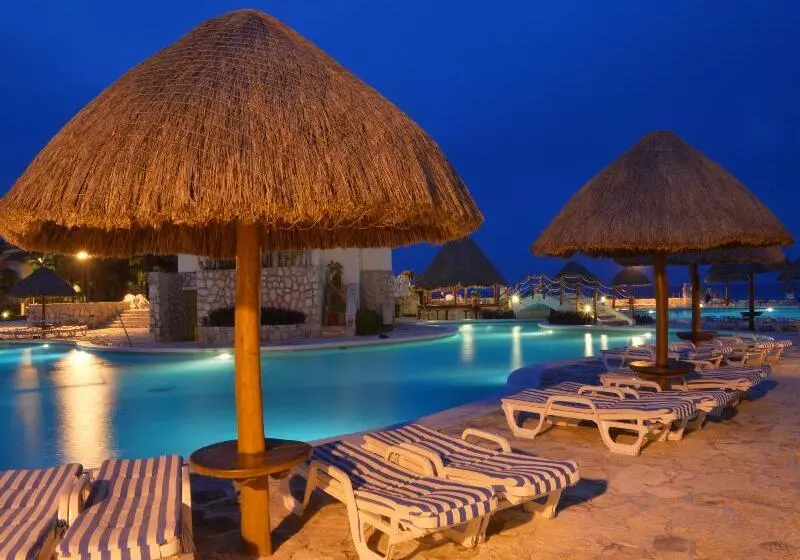 渡假胜地  Grand Park Royal Cancun - All Inclusive