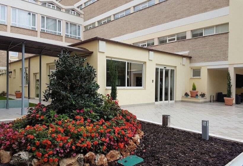 פונדק Vatican Area Hotel Holiday Rooms