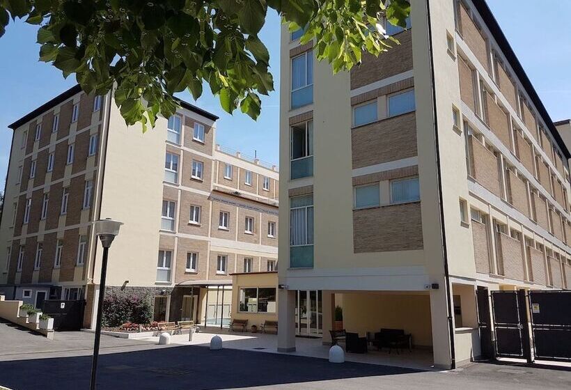 פונדק Vatican Area Hotel Holiday Rooms