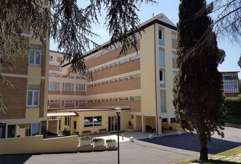 פונדק Vatican Area Hotel Holiday Rooms