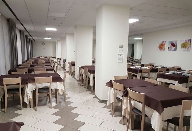 פונדק Vatican Area Hotel Holiday Rooms