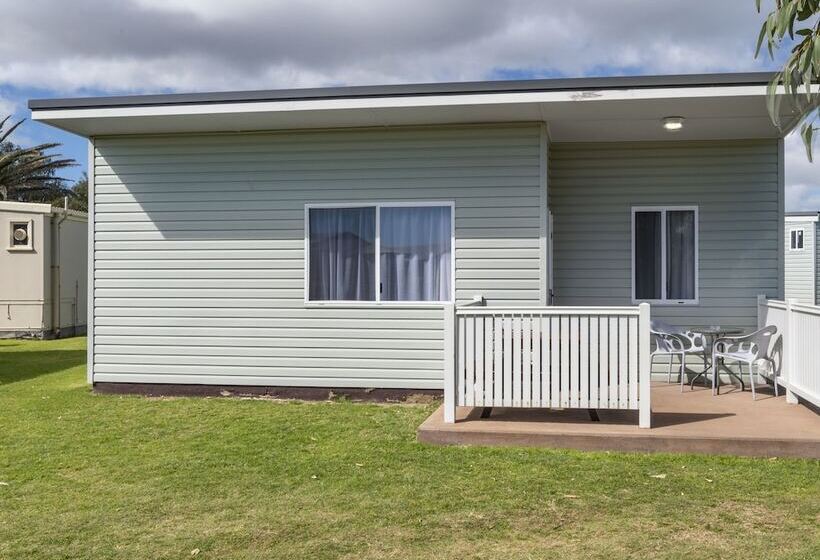 בית מלון כפרי Belair Gardens Caravan Park