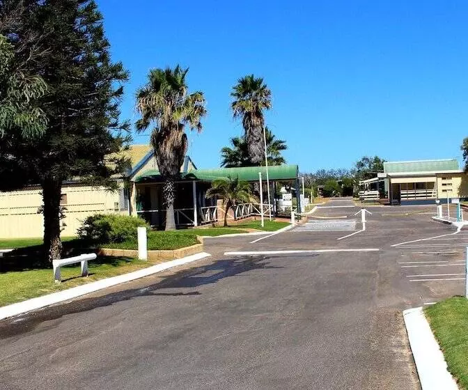 هتل Sunset Beach Holiday Park