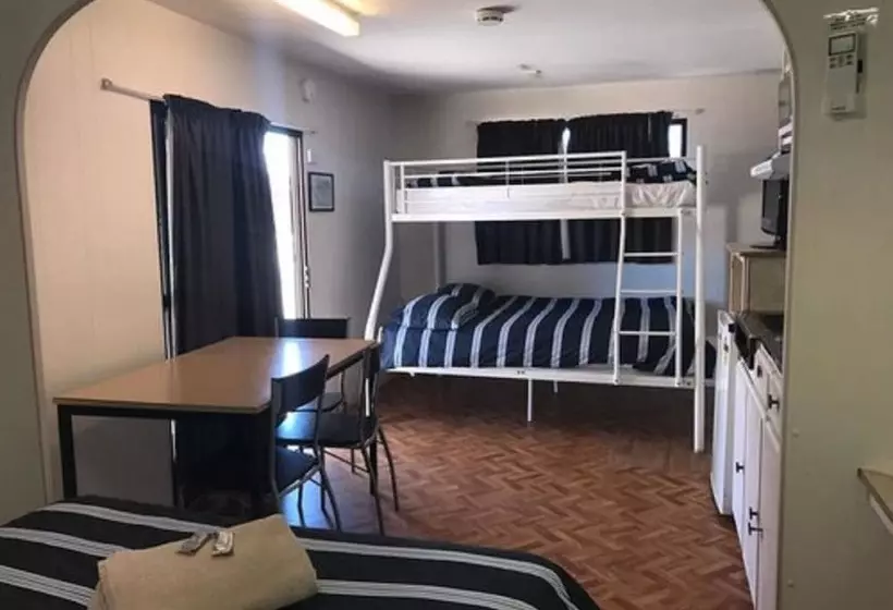 هتل Sunset Beach Holiday Park