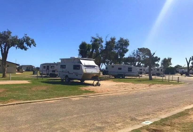 هتل Sunset Beach Holiday Park