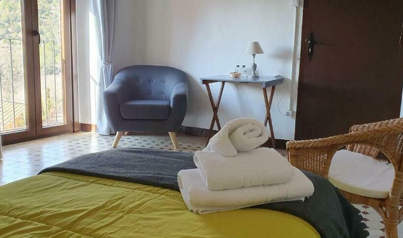 هاستل Espai Abadia