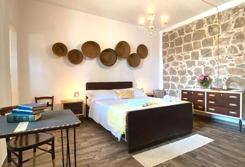 ベッドアンドブレックファースト Canduleri