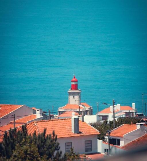 تختخواب و صبحانه Charm Nature